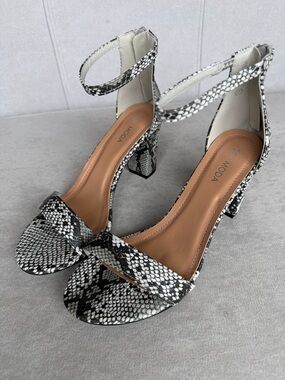 TOP Moda Snake-Print Ankle Strap Block Heel Sandal - Black & White